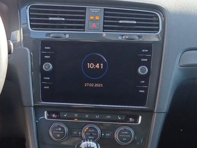 Fahrzeugabbildung Volkswagen Golf VII Lim. 1.0TSI Comfortline BLUETOOTH+SITZH
