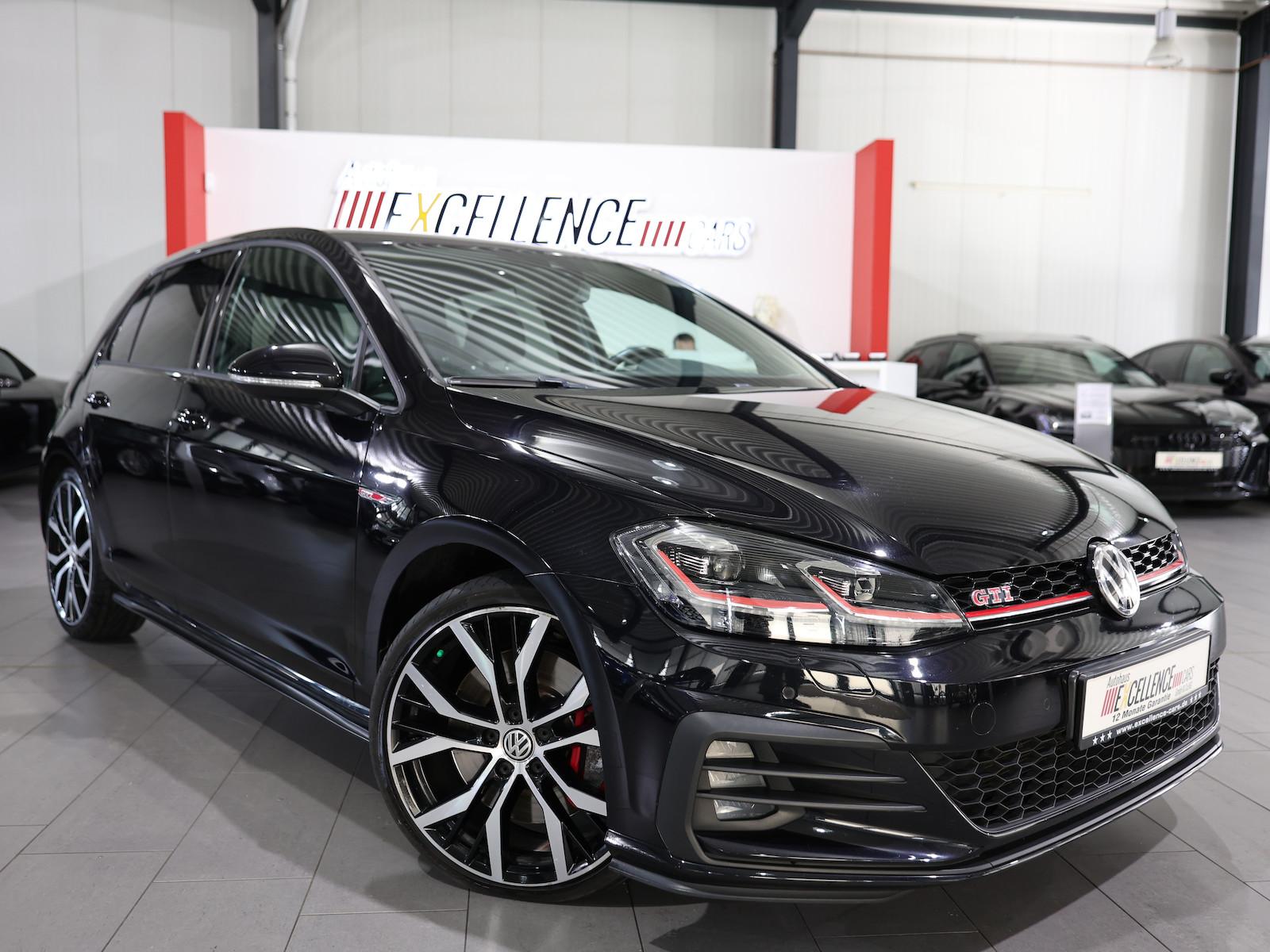 Volkswagen Golf GTI VII 2.0 TSI DSG PERFORMANCE / LED,LEDER