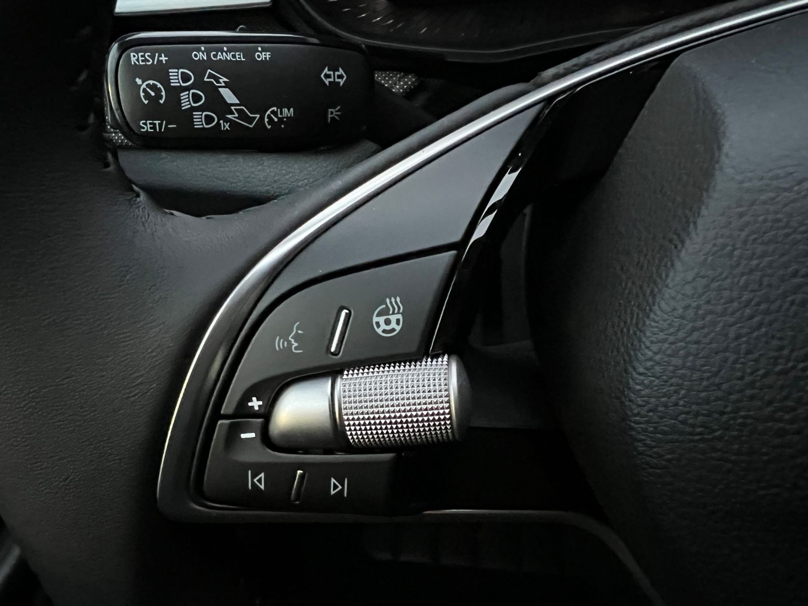 Fahrzeugabbildung SKODA Fabia Selection Edition 130 1.0 TSI DSG *Garanti