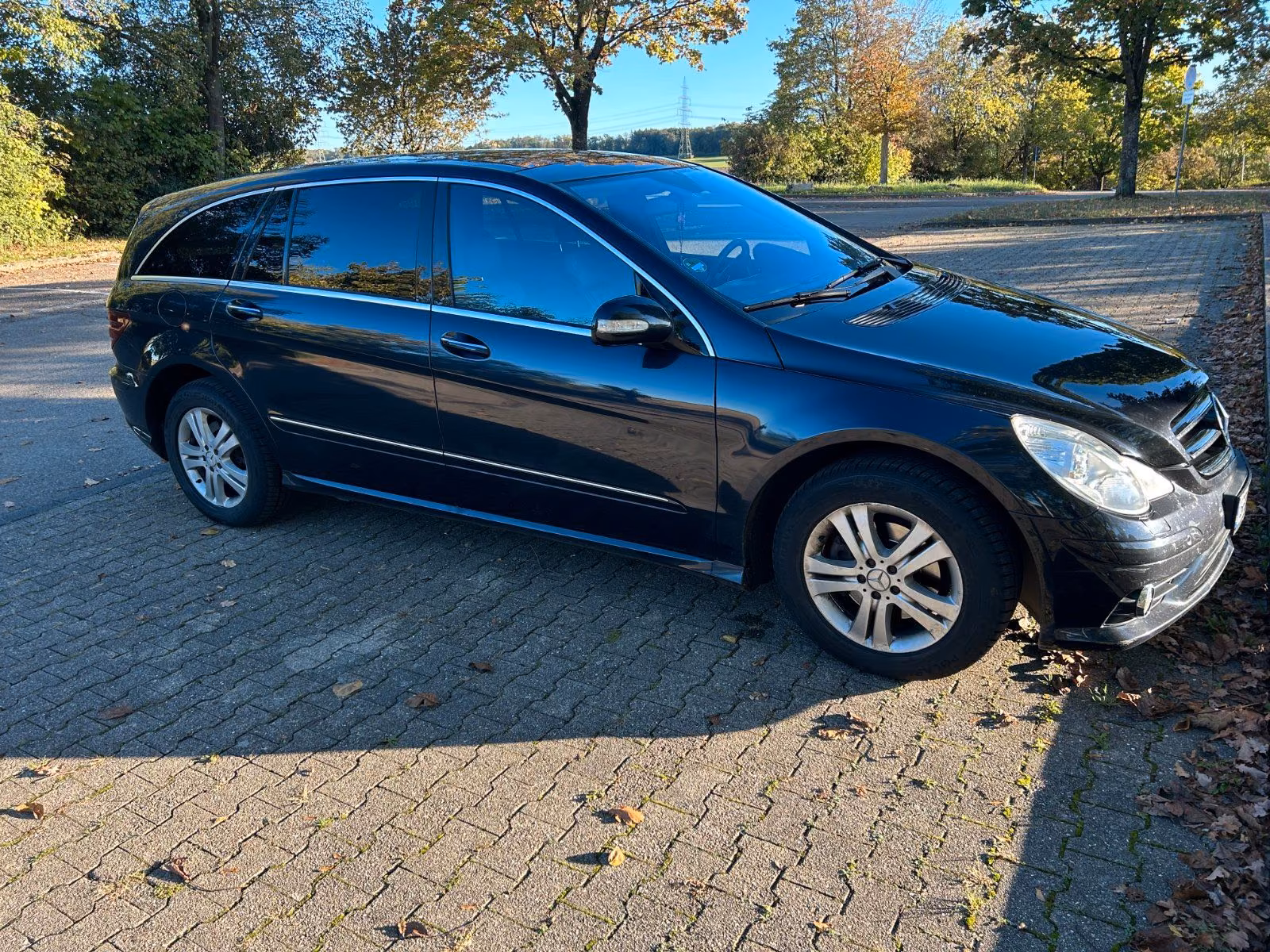 Mercedes-Benz R 320