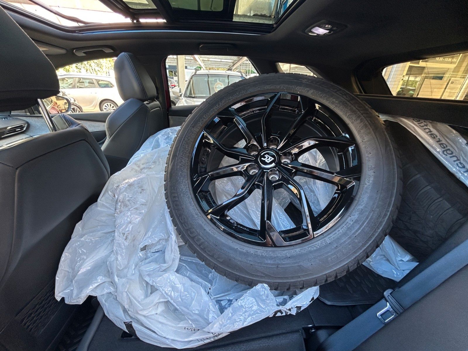Fahrzeugabbildung Peugeot 3008 GT Automatik/Vollaustattung/8Fachbereift/