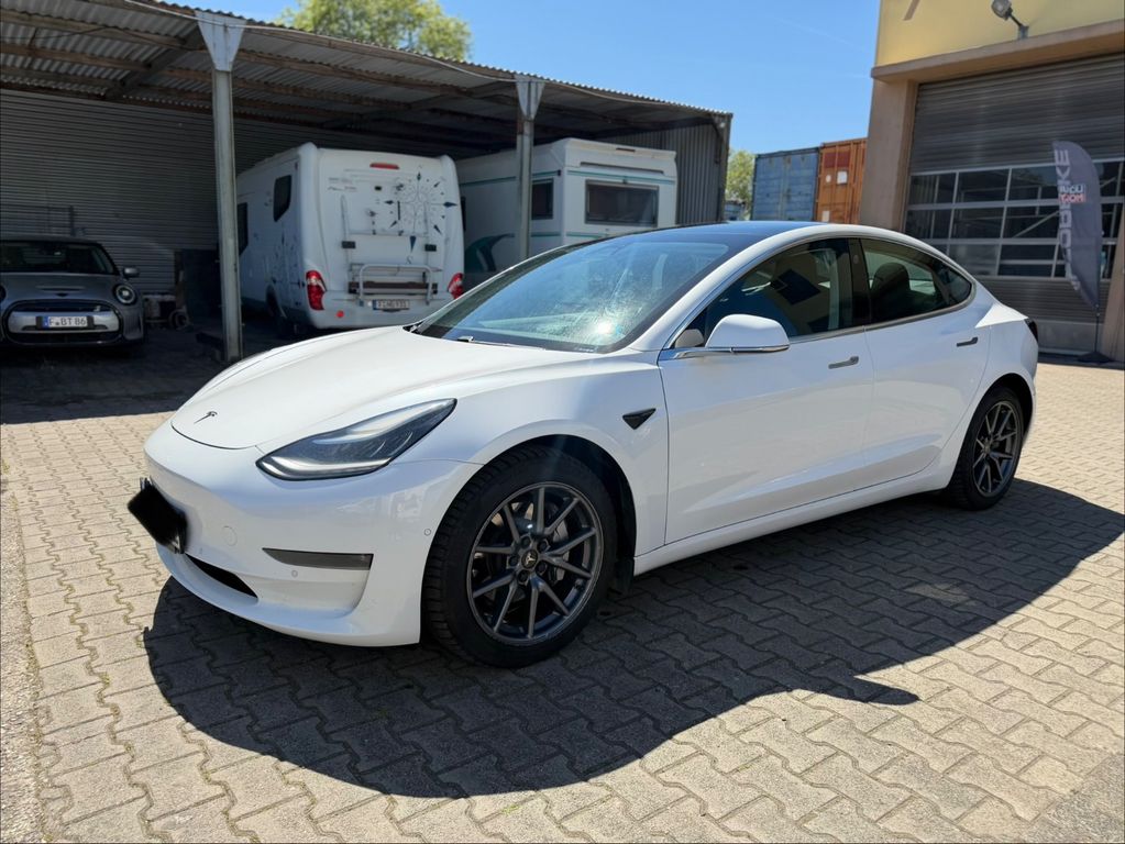 Angebot ansehen Tesla Model 3