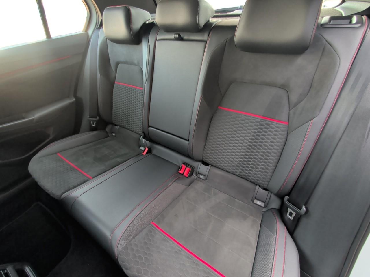 Volkswagen Golf VIII Lim. GTI Clubsport NAVI+ACC+behLENKRAD, миниатюра 13