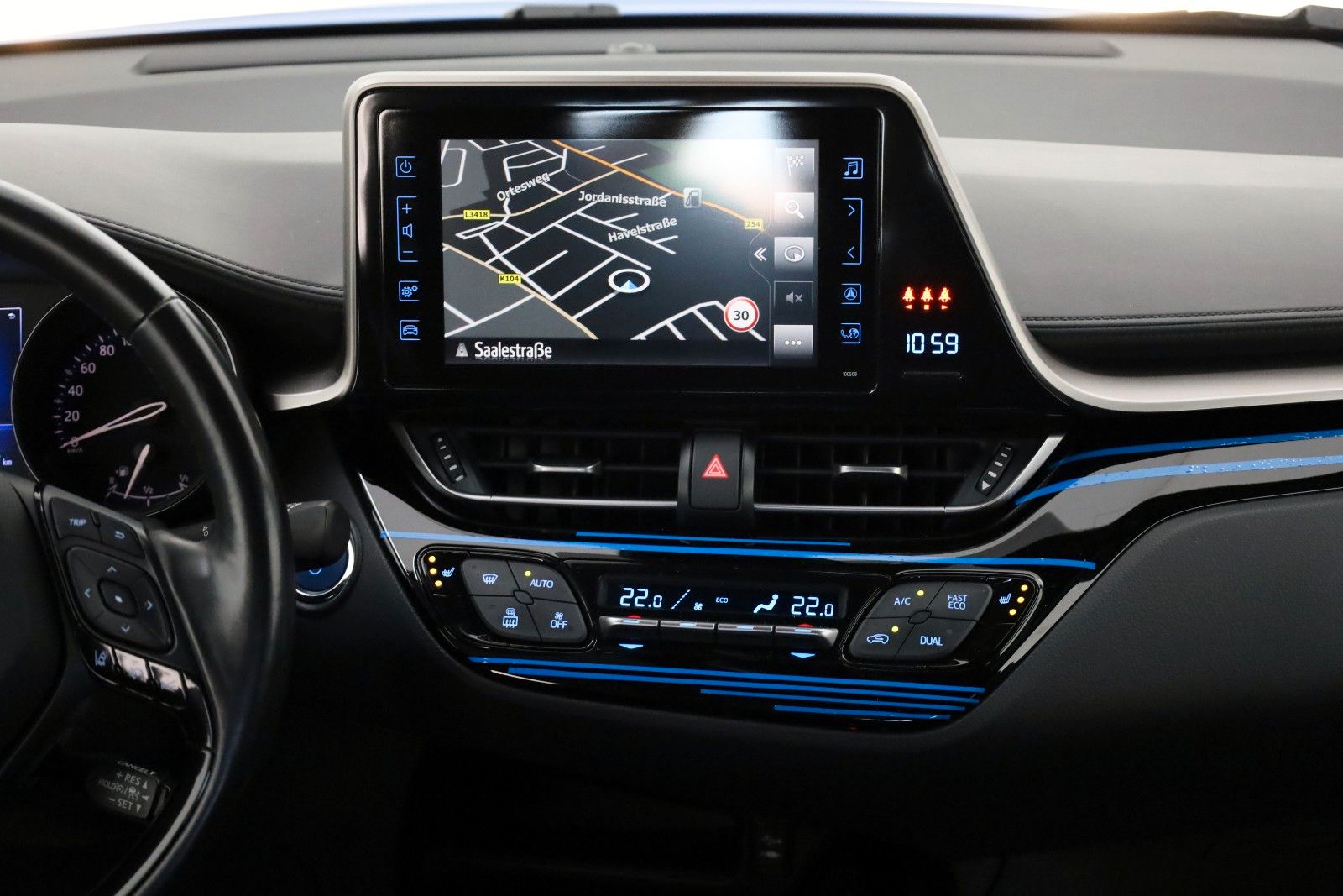 Fahrzeugabbildung Toyota C-HR Hybrid Team D Navi,Kamera,SH,PDC
