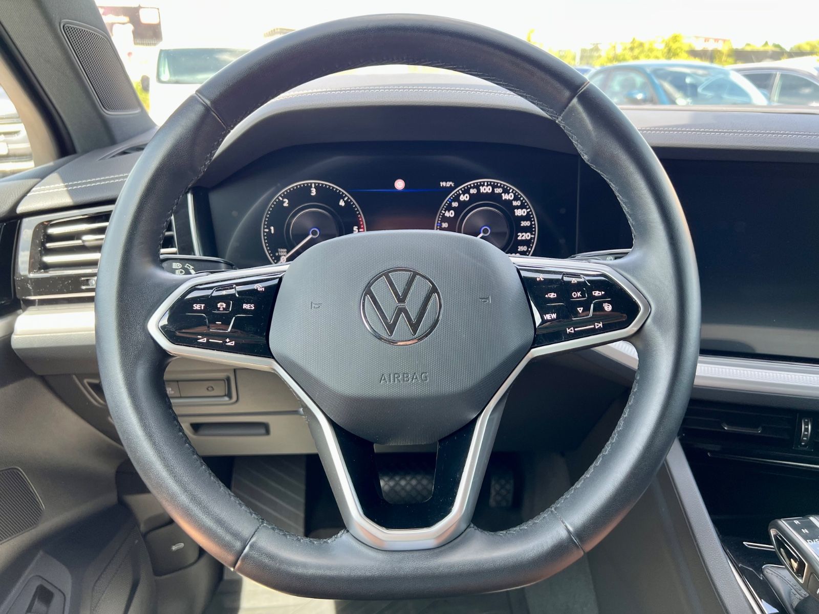 VW Touareg 4Motion AAC LEDER SHZ STHZG