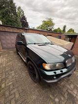 BMW Bmw x5 e53 4.4 Benzin - BMW X5 aus 2001: 4.4