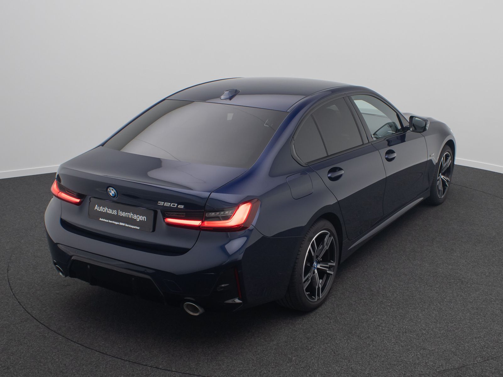 Fahrzeugabbildung BMW 320e M Sport DAB PDC Widscreen Individual 18Zoll