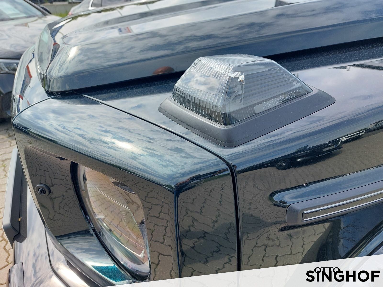 Fahrzeugabbildung Mercedes-Benz G 450 d AMG +Superior+AHK+Night+dyn.LED+360°+