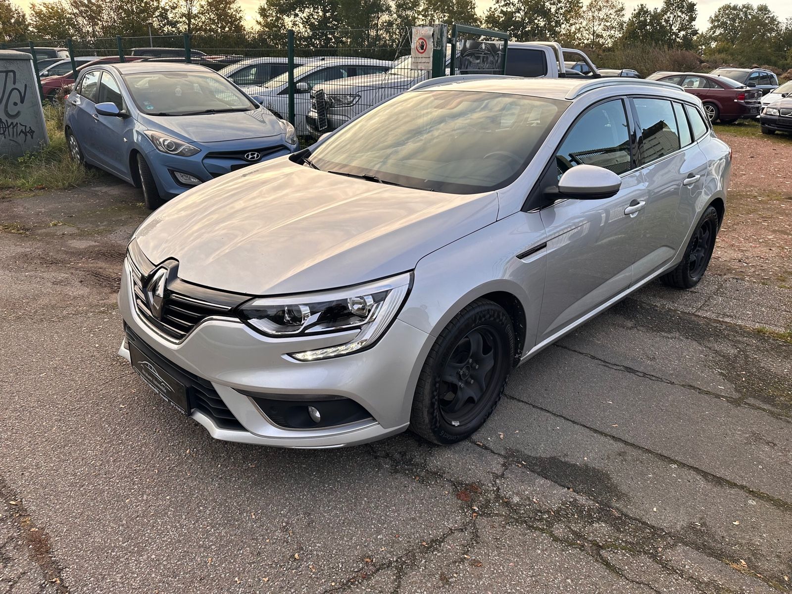 RENAULT Megane