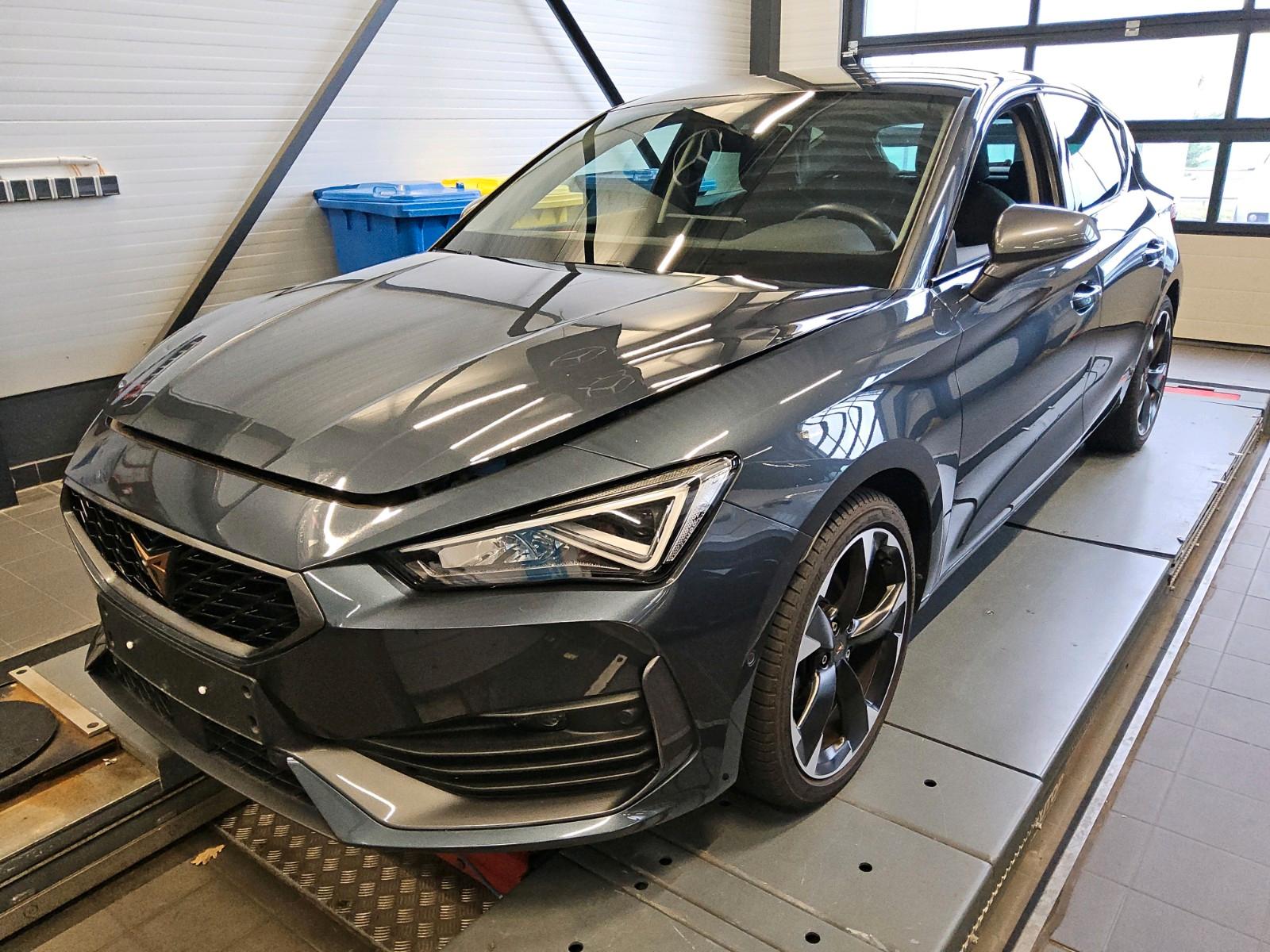 Cupra Leon 1,5TSI 7G-DSG NAVI RFK SHZ LED 18"