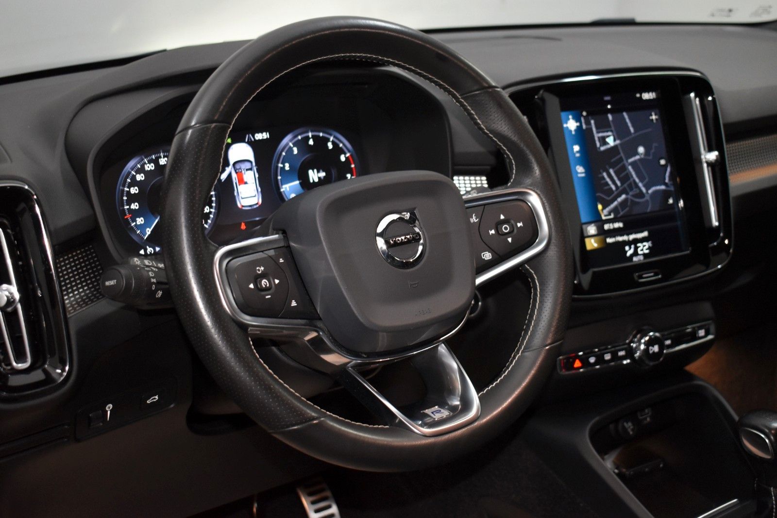 Fahrzeugabbildung Volvo XC40 R Design,Leder,Navi,LED,PDC,Carplay