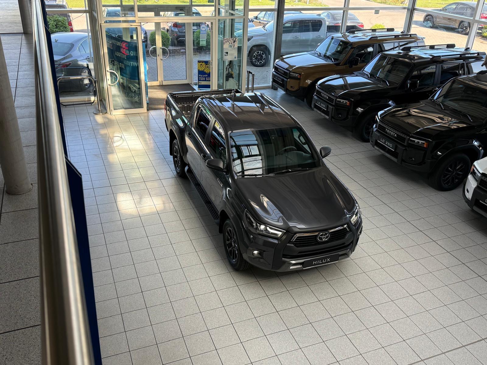 Toyota DOUBLE CAB INVINCIBLE-MILD HYB.-AHK-LEDER-48.490