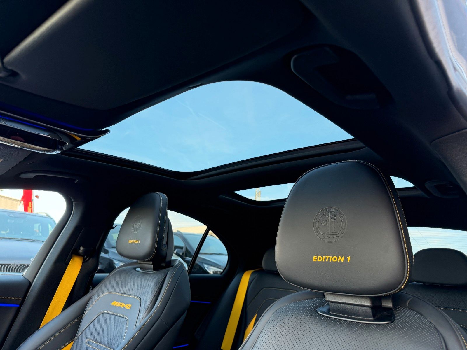 Fahrzeugabbildung Mercedes-Benz E 53 AMG 4M Edition1 PremiumPlus+Carbon+21"+Voll