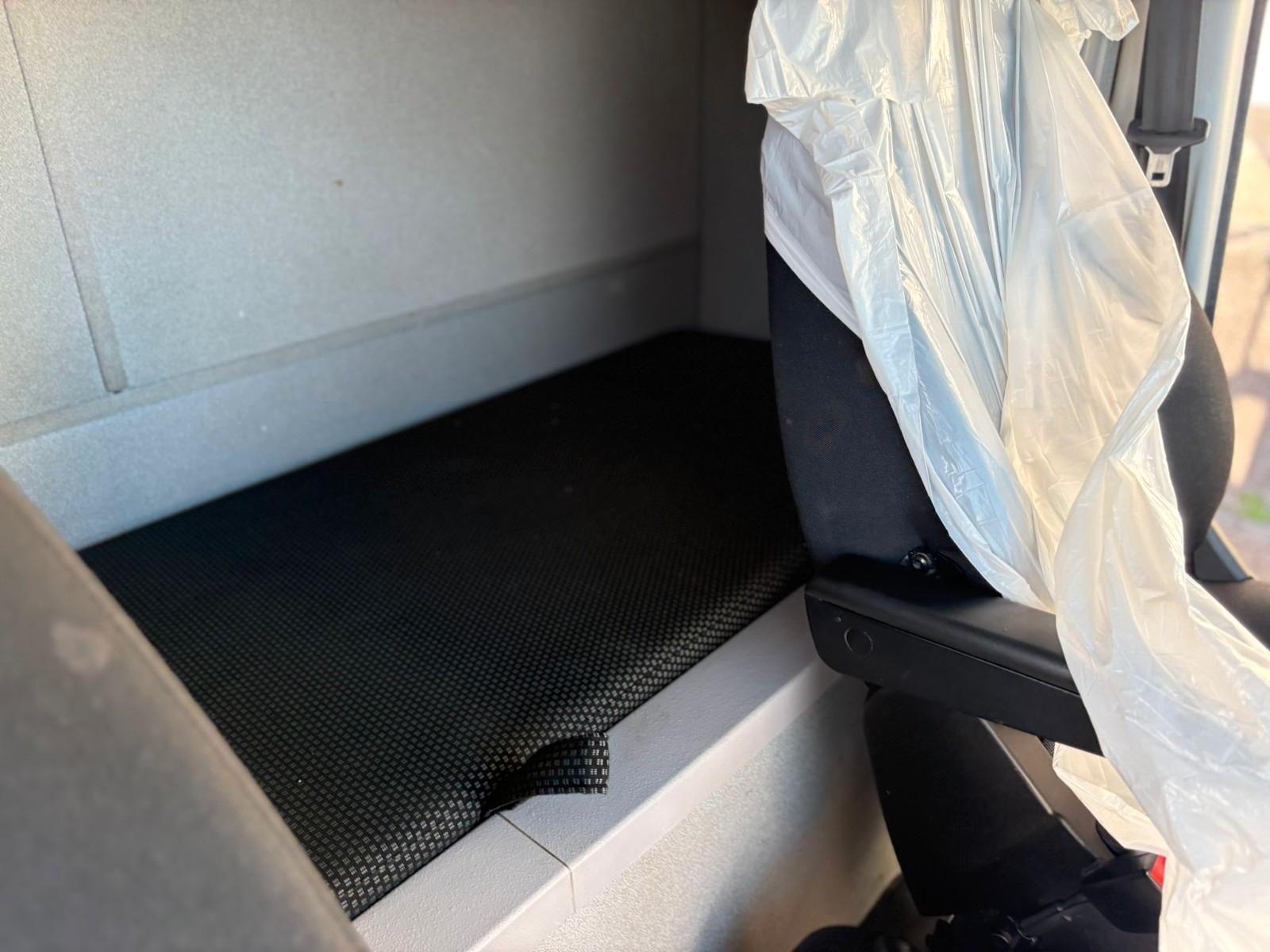Iveco Daily 70C18/UNIKAT/XXL 5.30P/Schlafkabine/Klima/