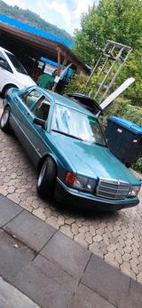 Mercedes-Benz Mercedes 190E 2.6 RHD Automatik - Mercedes-Benz 190 aus 1989: 2.6