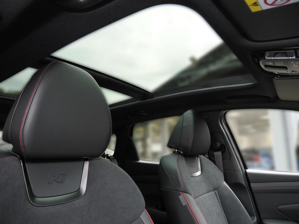 Fahrzeugabbildung Hyundai TUCSON FL HEV N Line Trittbretter Assist-P Pano