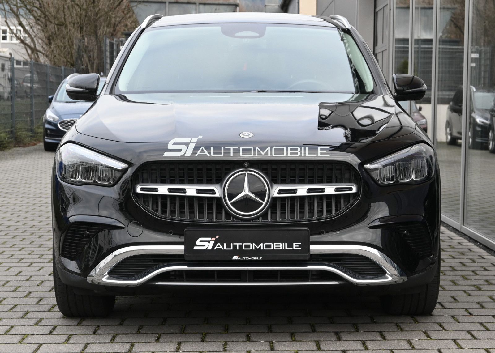 Fahrzeugabbildung Mercedes-Benz GLA 180 d DCT Progressive °ACC°PANO°MEMO°KEYLESS