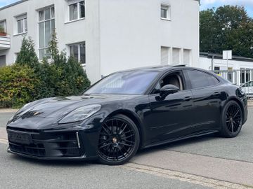 Porsche Panamera - 1