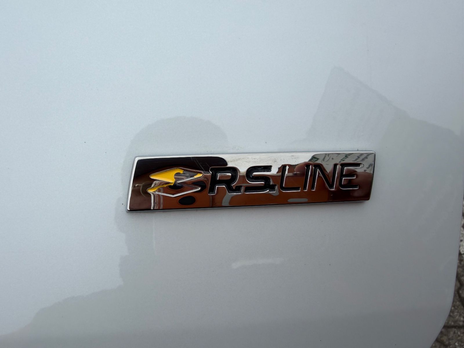 Fahrzeugabbildung Renault Megane IV Grandtour R.S. LINE 1-HD NAVI LED BOSE
