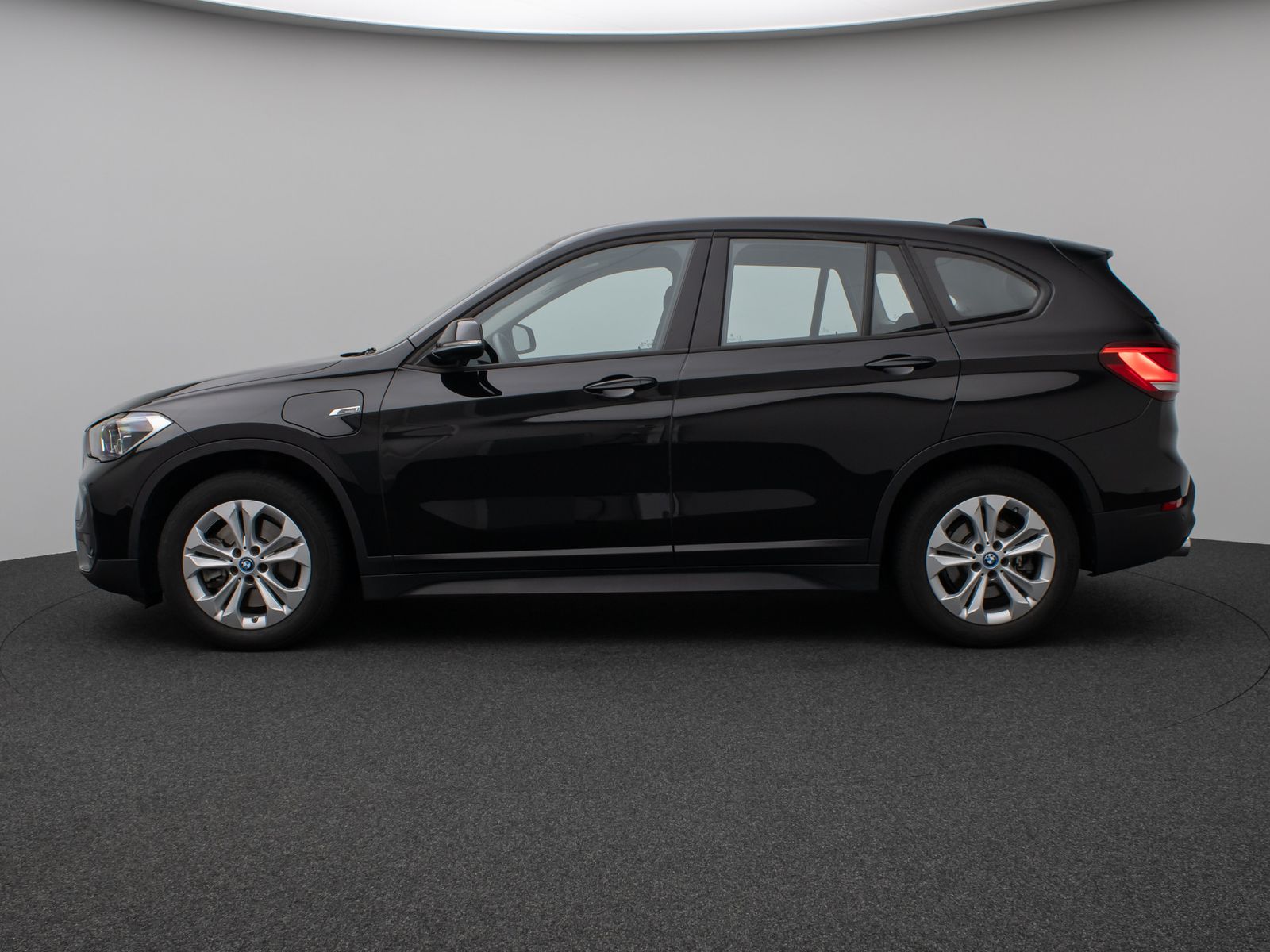 Fahrzeugabbildung BMW X1 xD25e Parkassist DAB LED Geschwindigkeitsreg