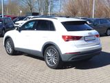 Audi Q3 35 1.5 TFSI Basis LED Navi Standheizung PDC - Audi in Neubrandenburg