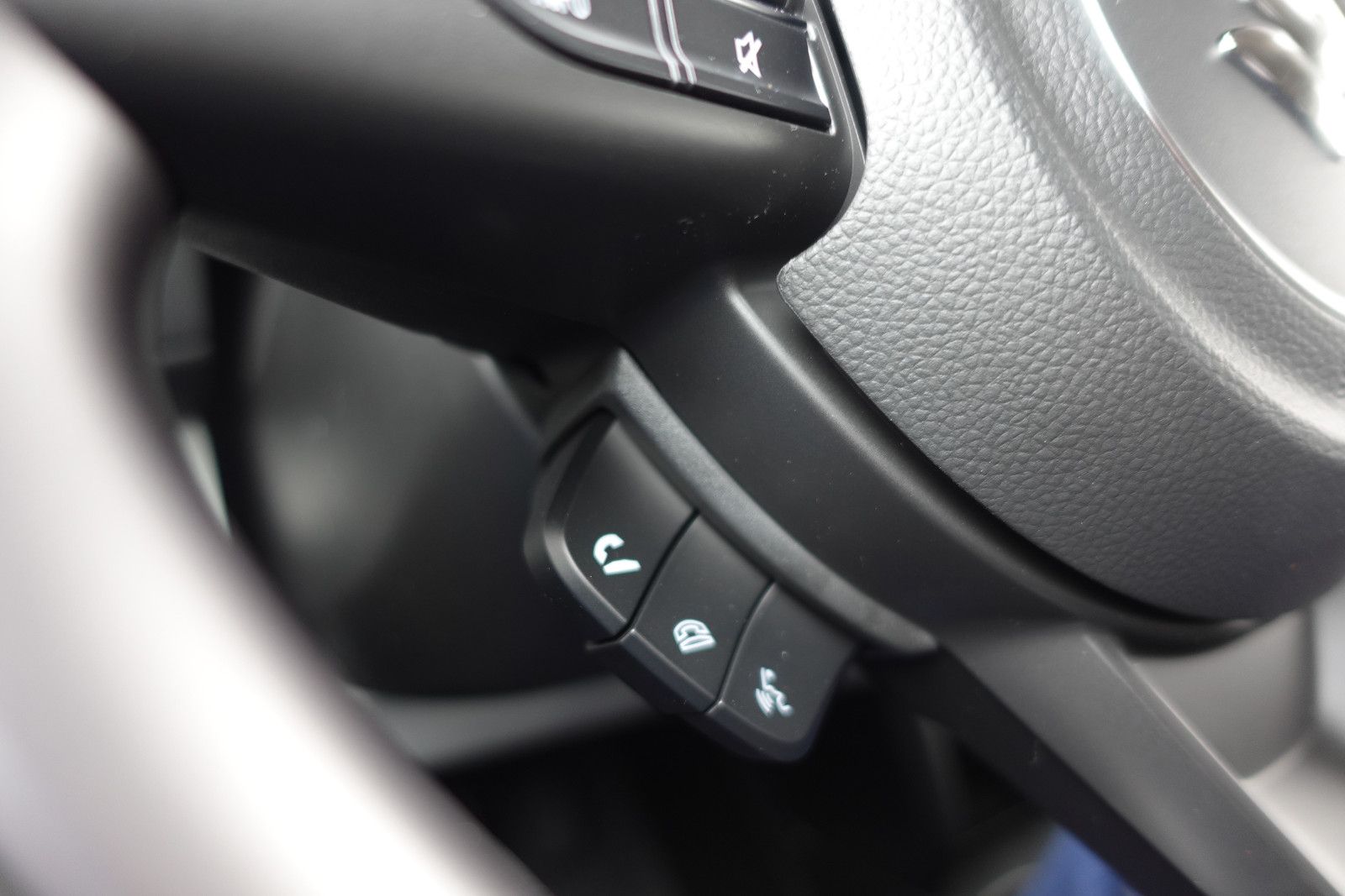 Fahrzeugabbildung Suzuki Swift Comfort 1.2,Navi,Sitzhz,Kamera,Alu,DAB,LED
