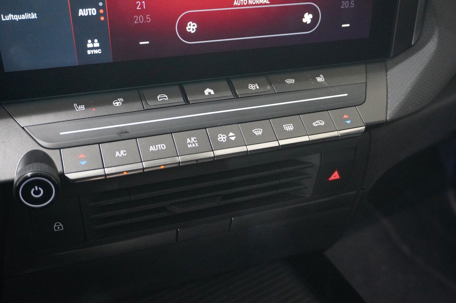 Fahrzeugabbildung Opel Astra L ST 1.5D ULTIMATE NAVI/LED/360°/PANO/DAB+