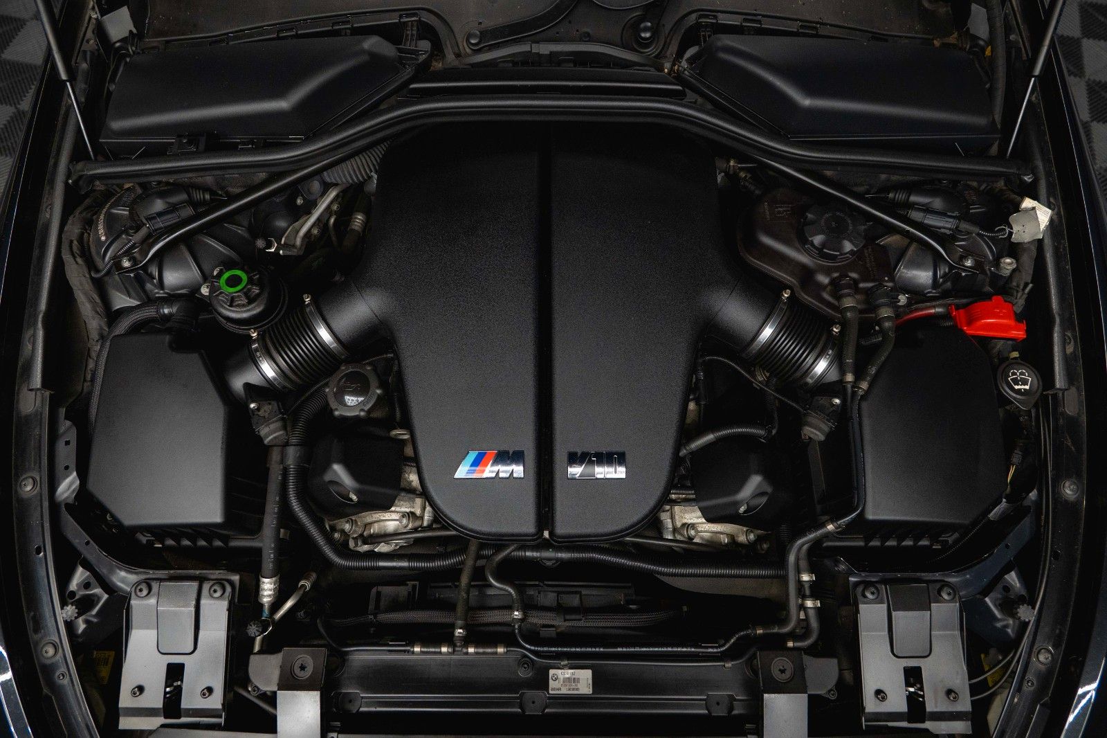 Fahrzeugabbildung BMW M6 Cabrio 5.0 V10 SMG Carbon *Head Up*Bi-Xenon*