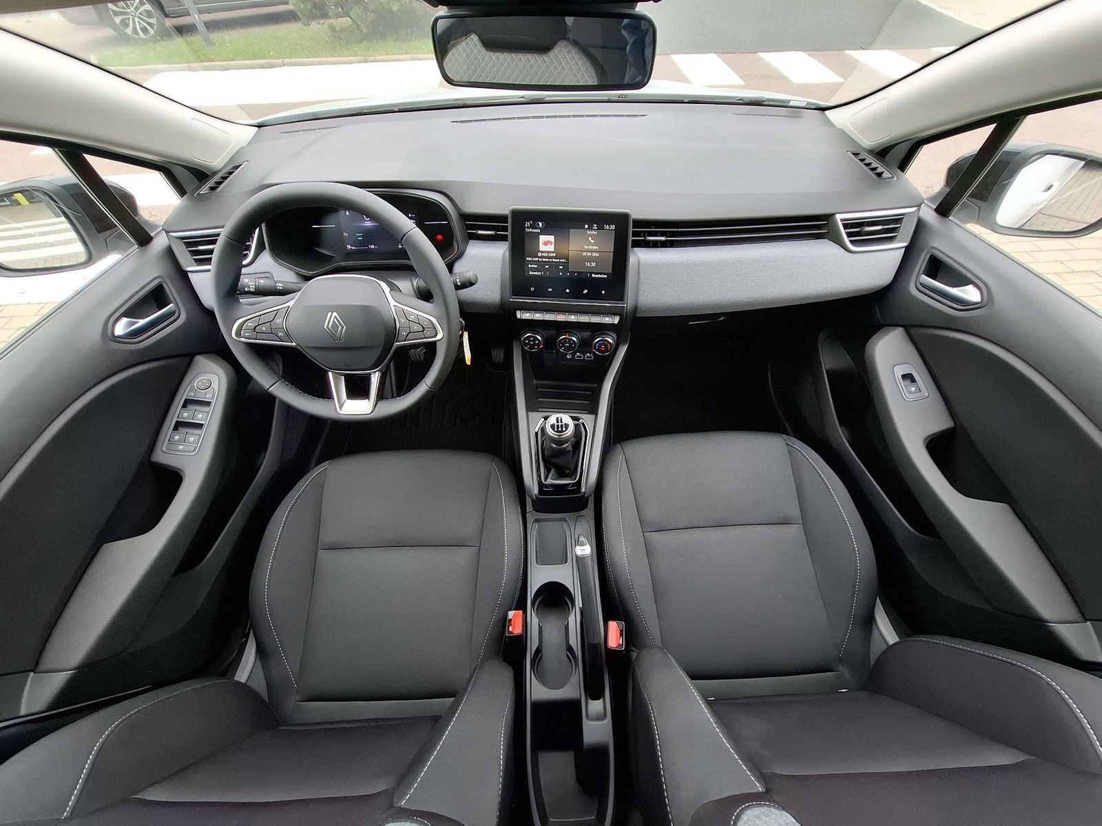 Renault Clio - Bild 16