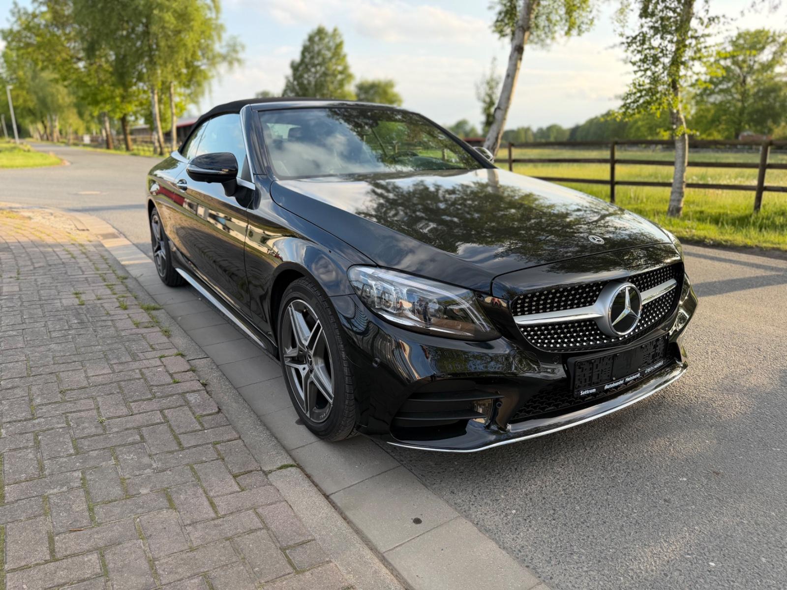 Mercedes-Benz C 300 C Cabrio C 300 4Matic AMG Line