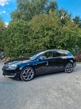 Opel Insignia ST 2.0 SIDI Turbo Innovation Automatik - Opel Insignia: Innovation