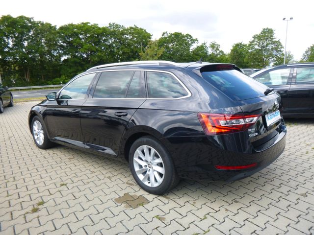 Fahrzeugabbildung Skoda Superb 2,0 TDI Kombi >AUT/AHK/NAV/PAN/SHZ/TEMP<