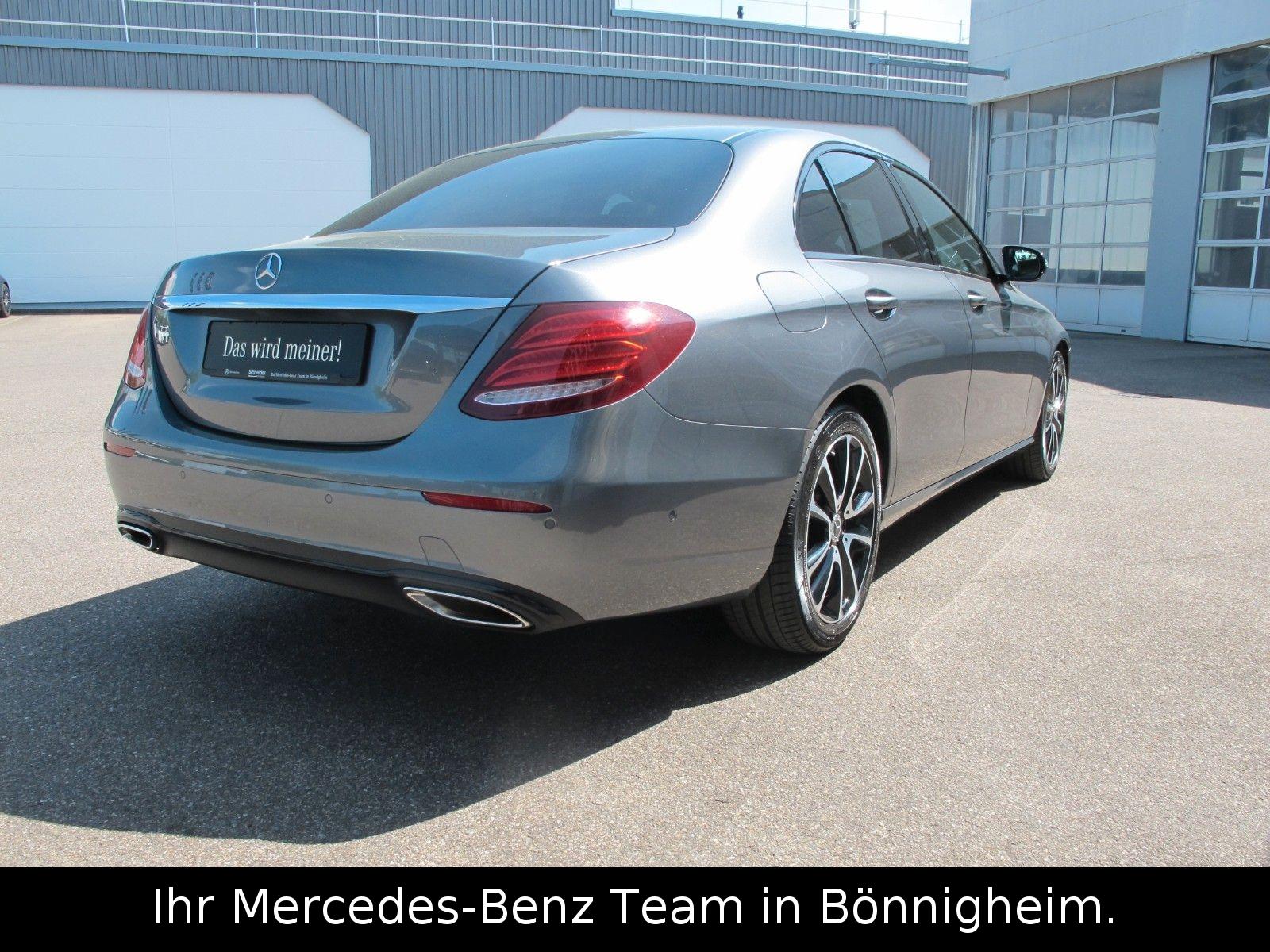 Mercedes-Benz E 350 AVANTGARDE / SHD / DISTR. / Night