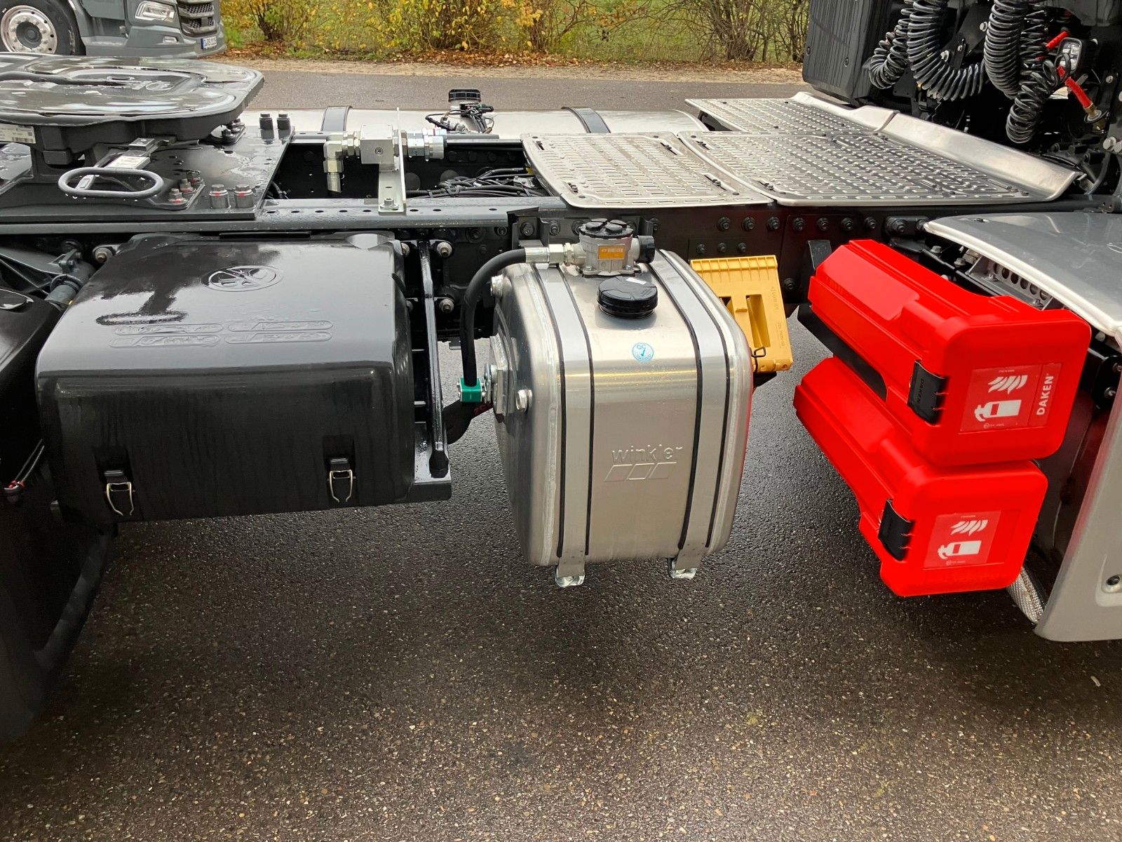 Fahrzeugabbildung DAF XF 450 FT mit ADR