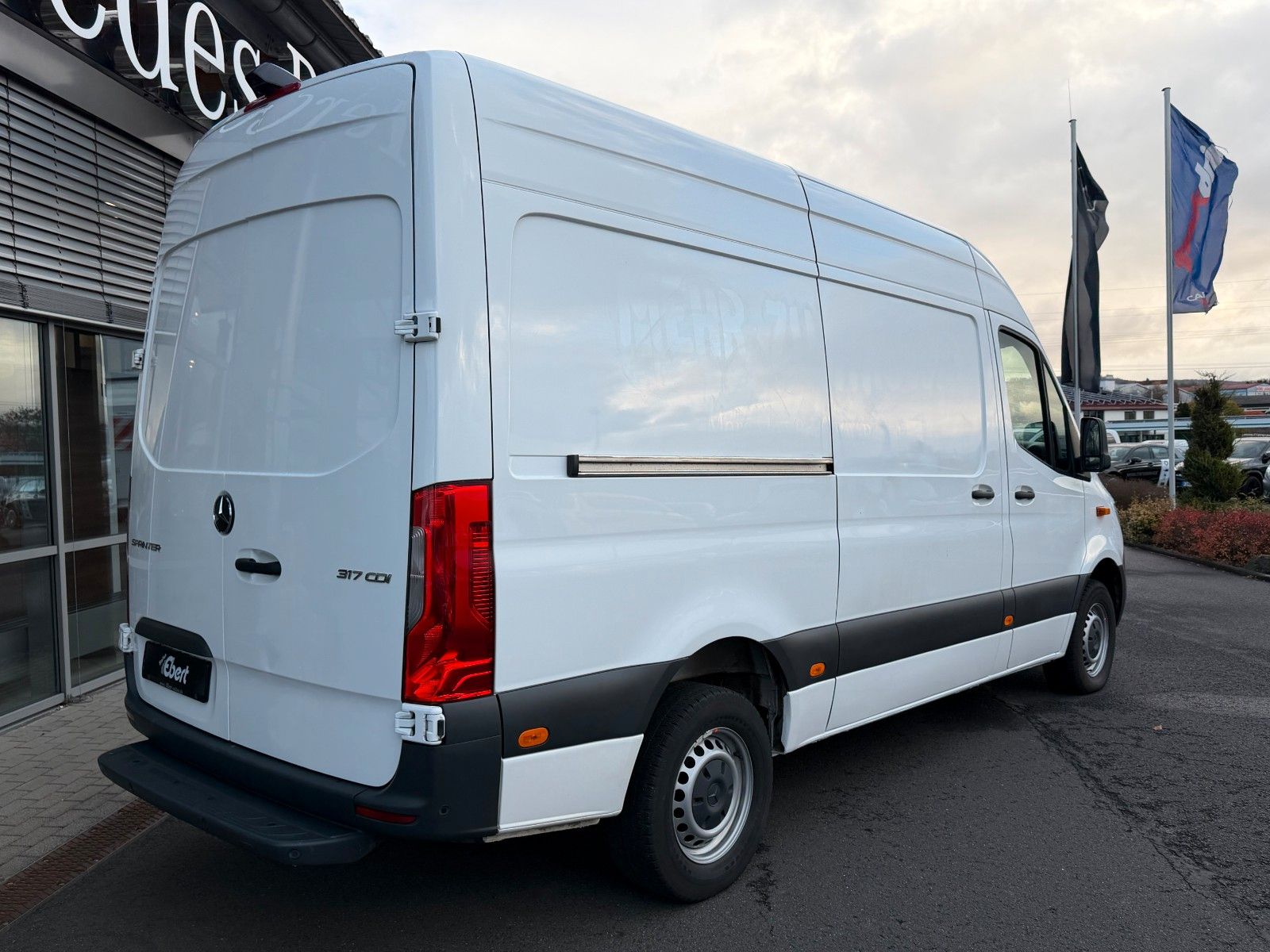 Fahrzeugabbildung Mercedes-Benz Sprinter 317 CDI 3665 Klima 360 SHZ MBUX