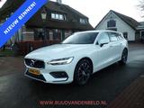 Volvo V60 2.0 B3 ACC / SPORTLEER / TREKHAAK / PILOT-AS - Volvo V60: Sport
