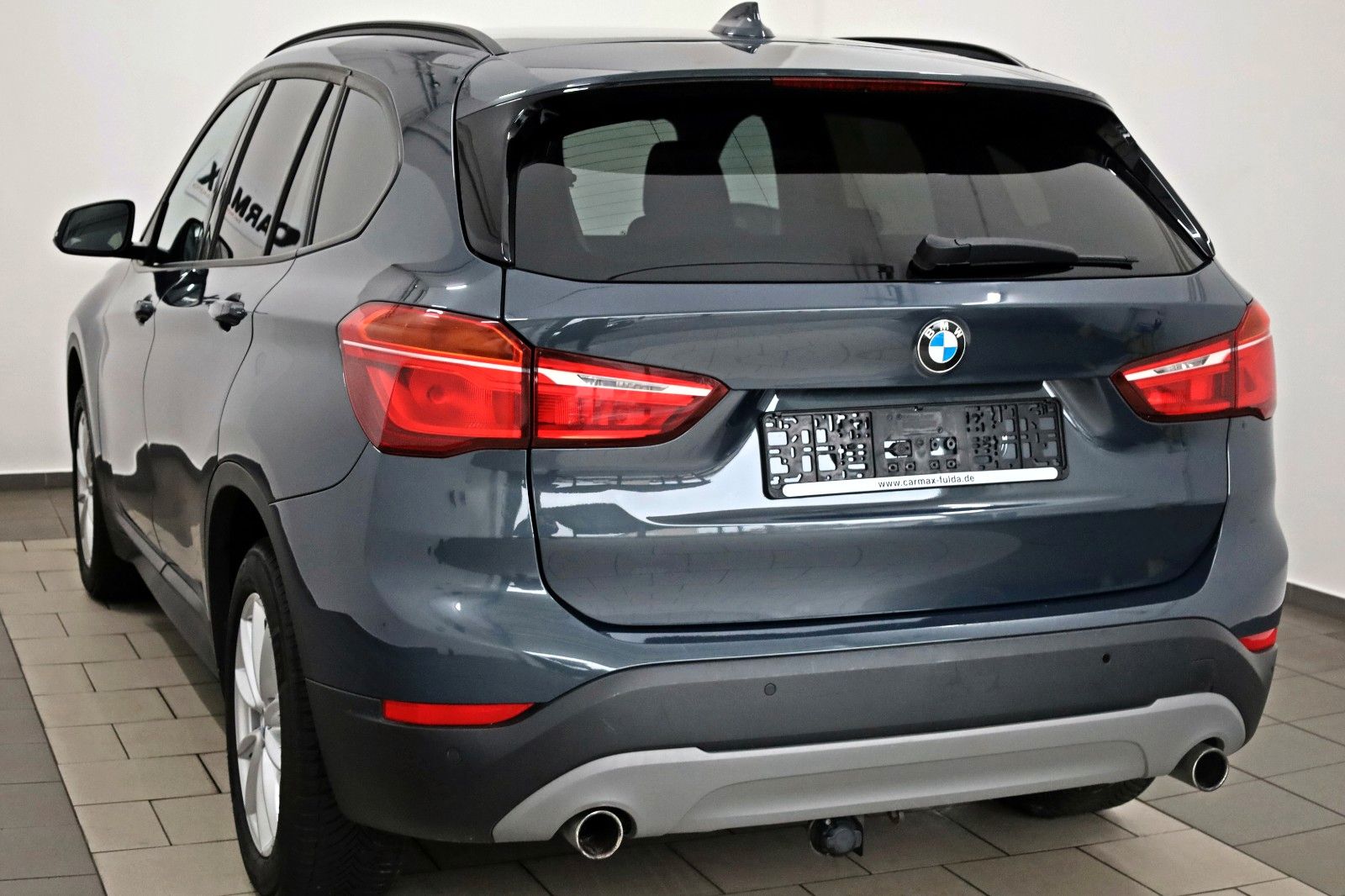 Fahrzeugabbildung BMW X1 xDrive 20i Advantage,PDC,Automatik,Scheckheft