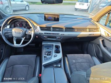 Audi Q7 - 8