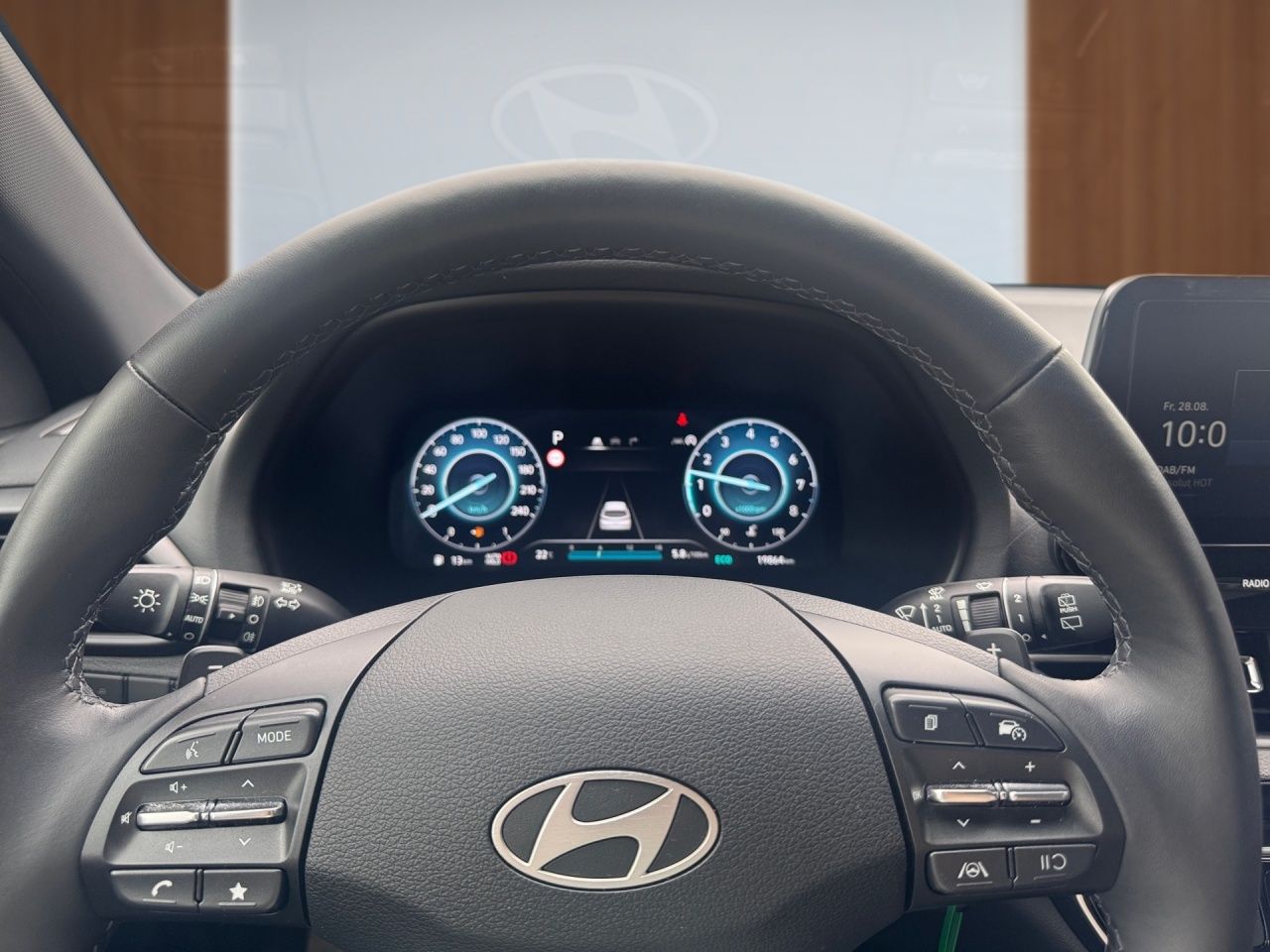 Fahrzeugabbildung Hyundai i30 ADVANTAGE LED*SHZ*LHZ*NAVI*2Z-KLI*