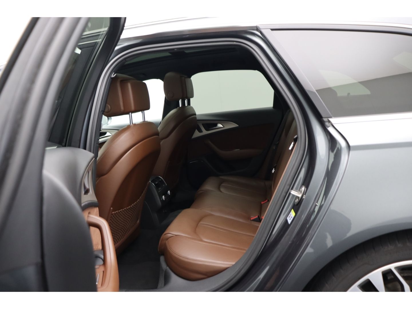 Fahrzeugabbildung Audi A6 Avant 3.0 TDI clean diesel quattro S line AHK