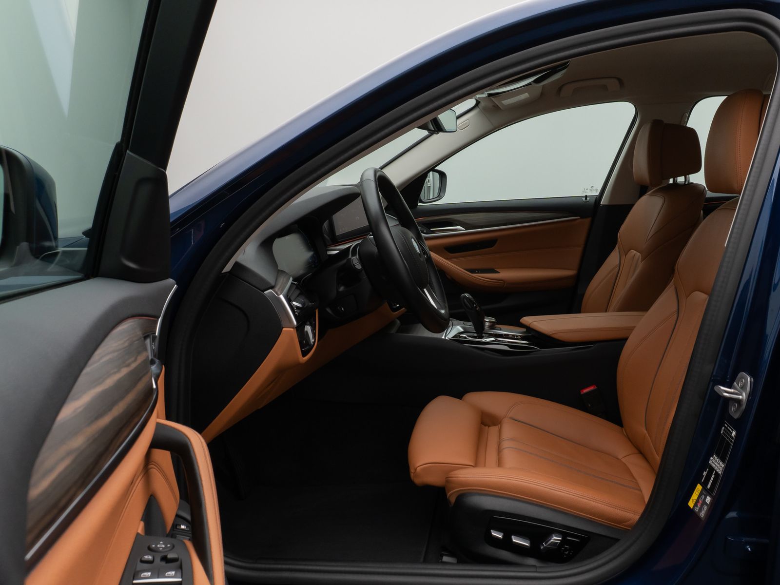 Fahrzeugabbildung BMW 530e Kamera Laser HUD DAB 4Klima ACC Komfortsitz