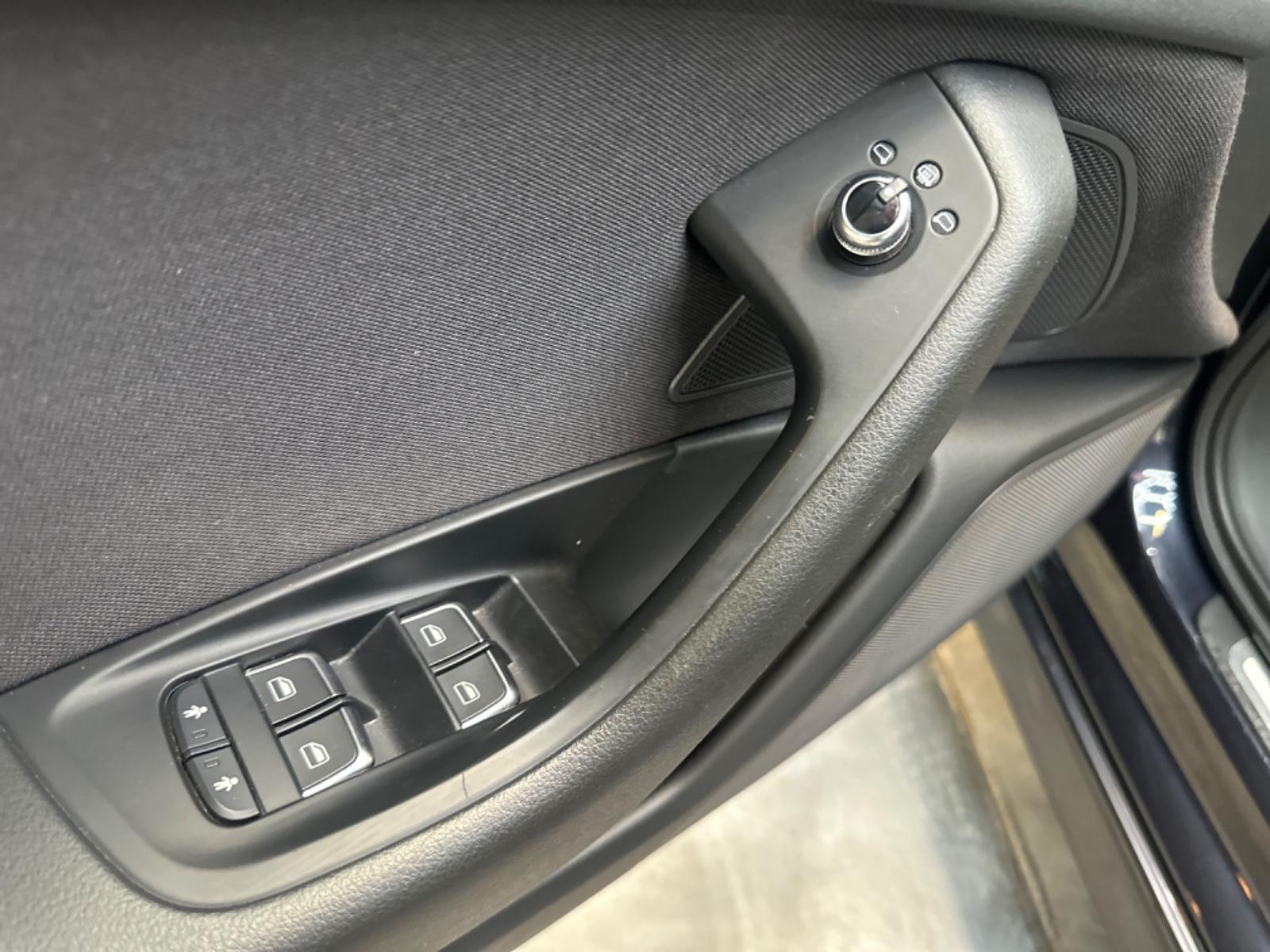 Audi A6 Lim. 2.0 TDI ultra*Erst 167Tkm*Tüv 07/26*
