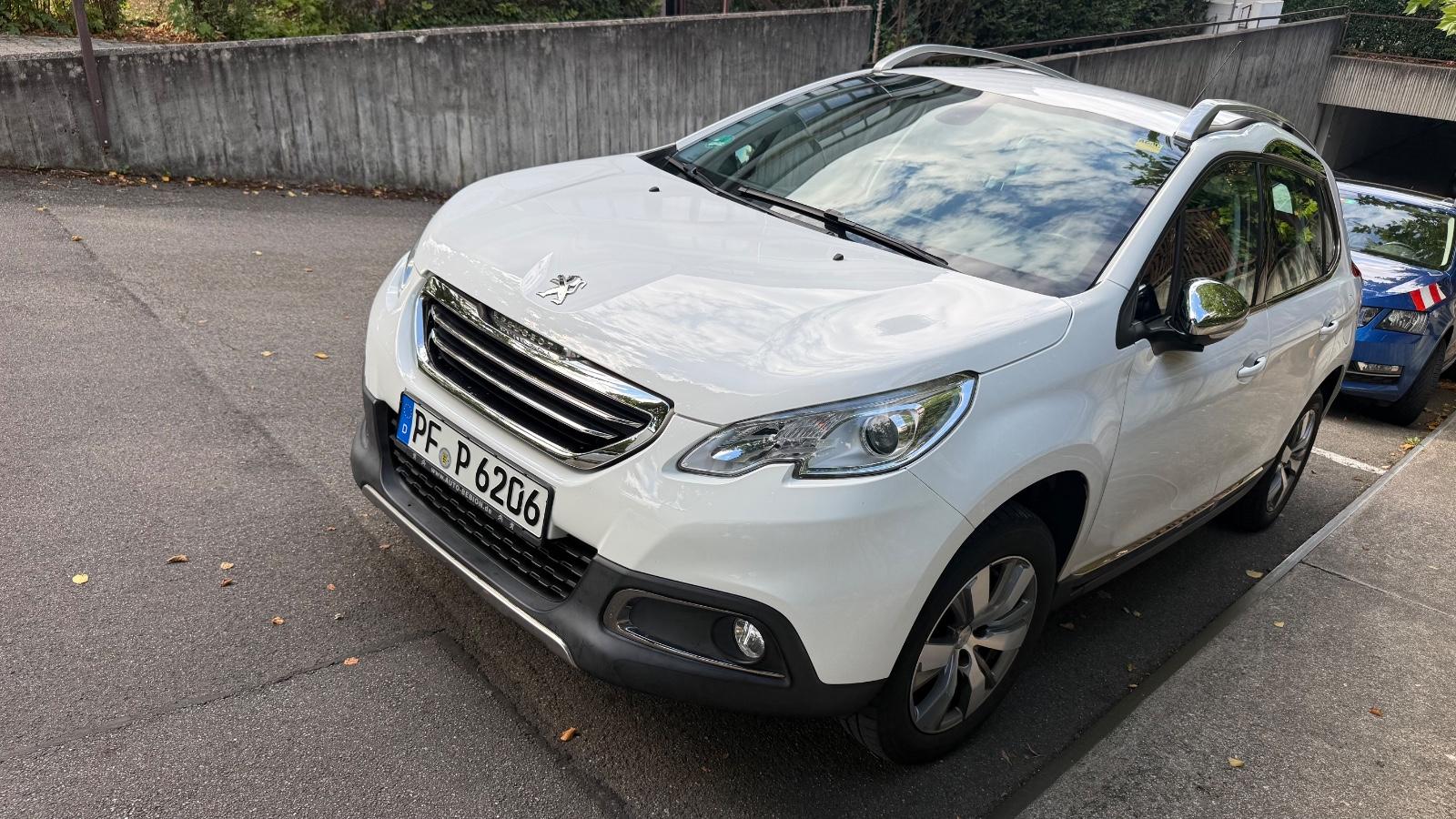 Peugeot 2008 Allure, Automatik, 79.900 KM, Top Zustand