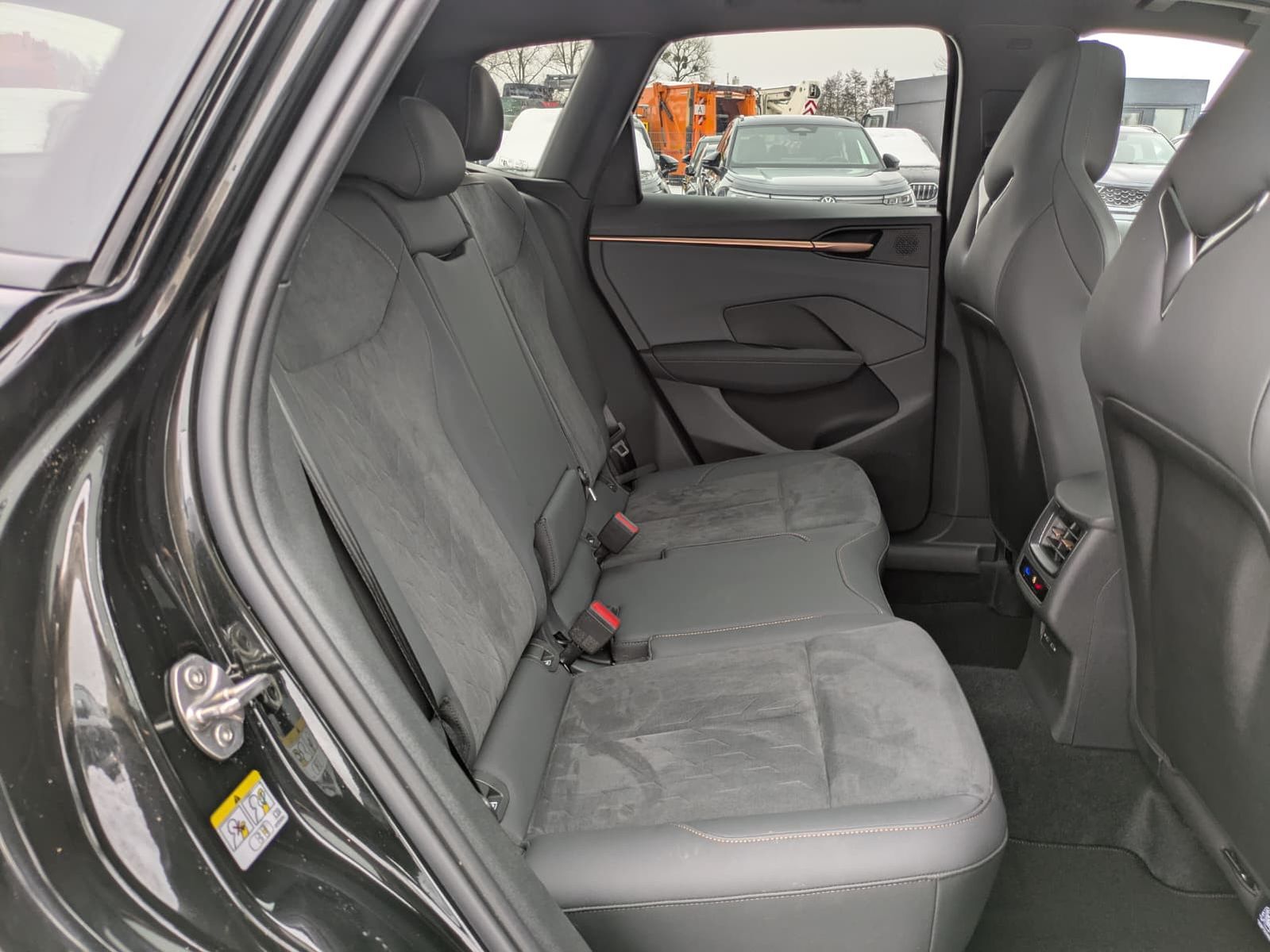 Fahrzeugabbildung CUPRA Terramar 2.0 TSI 4D VZ HUD*MATRIX*PANO*DCC*20"