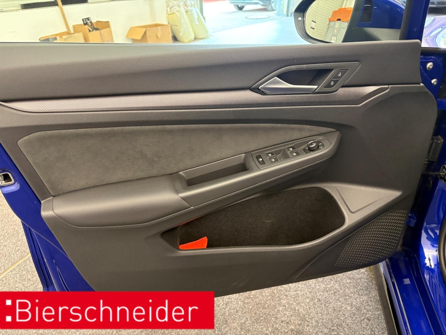 Volkswagen Golf 8 1.5 eTSI DSG R-Line IQ-LIGHT DIGITAL PRO, миниатюра 16