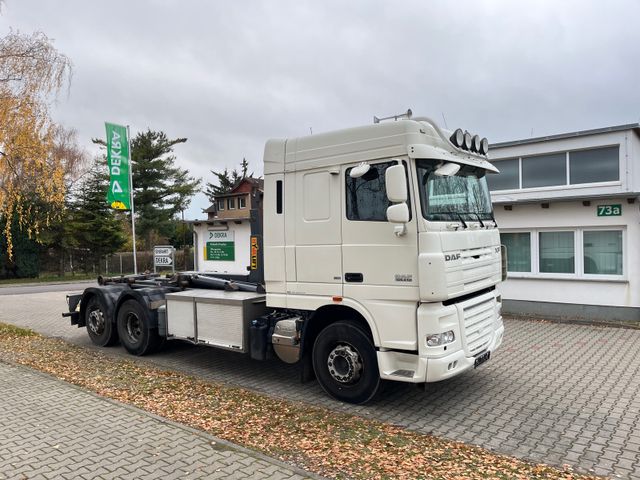 DAF XF 105.410 Space-Cap Abroller 6x2