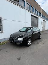 Alfa Romeo 147   1.6 T.spark - Alfa Romeo 147 in Köln