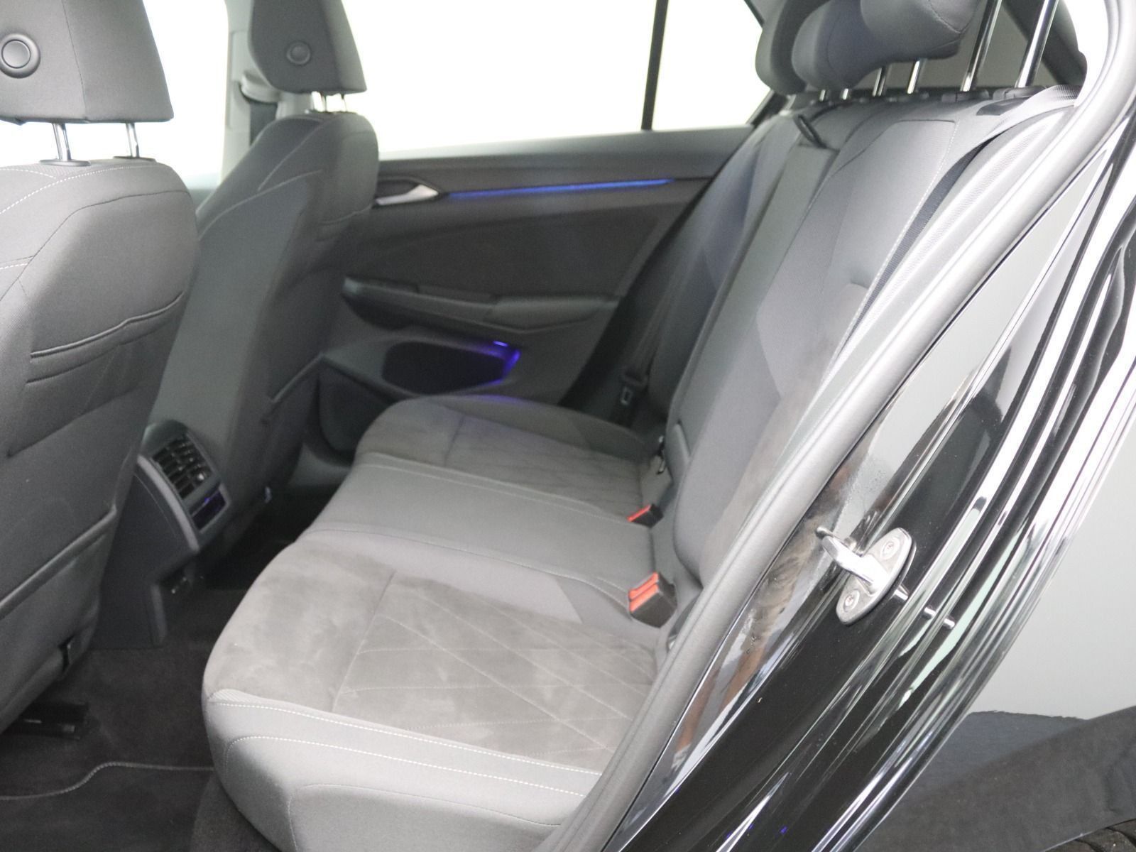 Volkswagen Golf - Bild 11