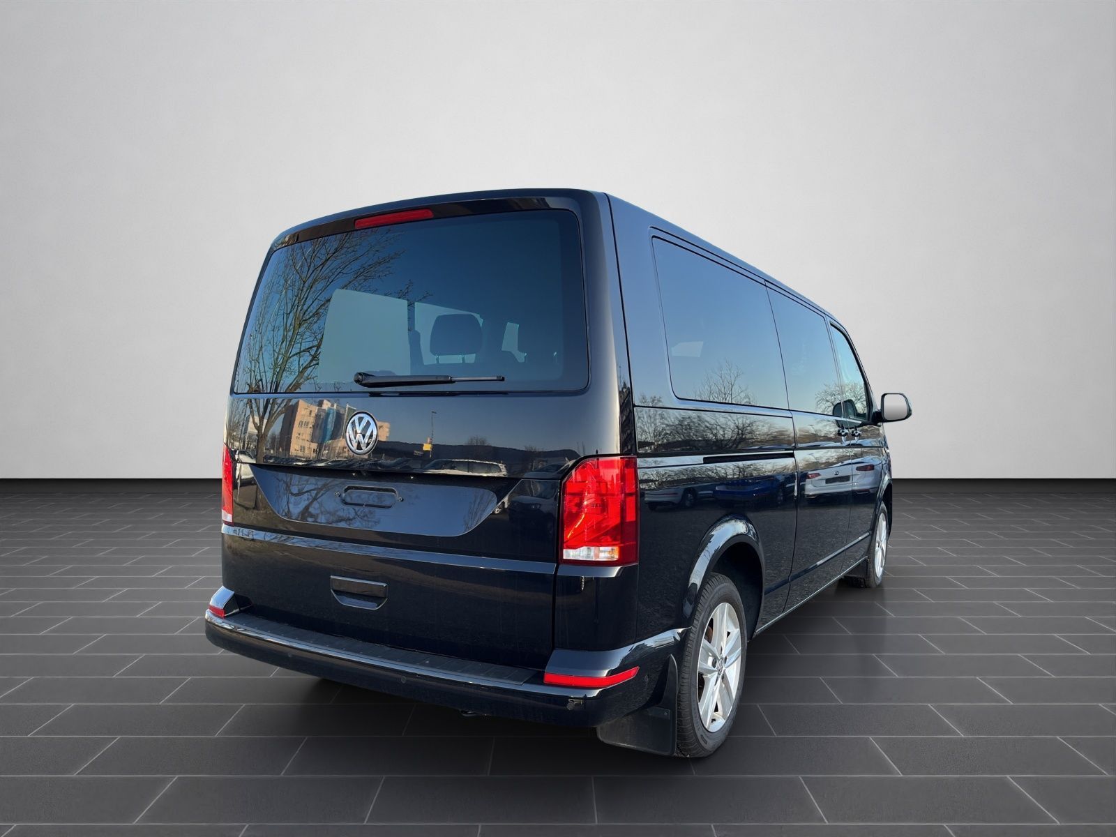Volkswagen T6 Caravelle - Bild 2
