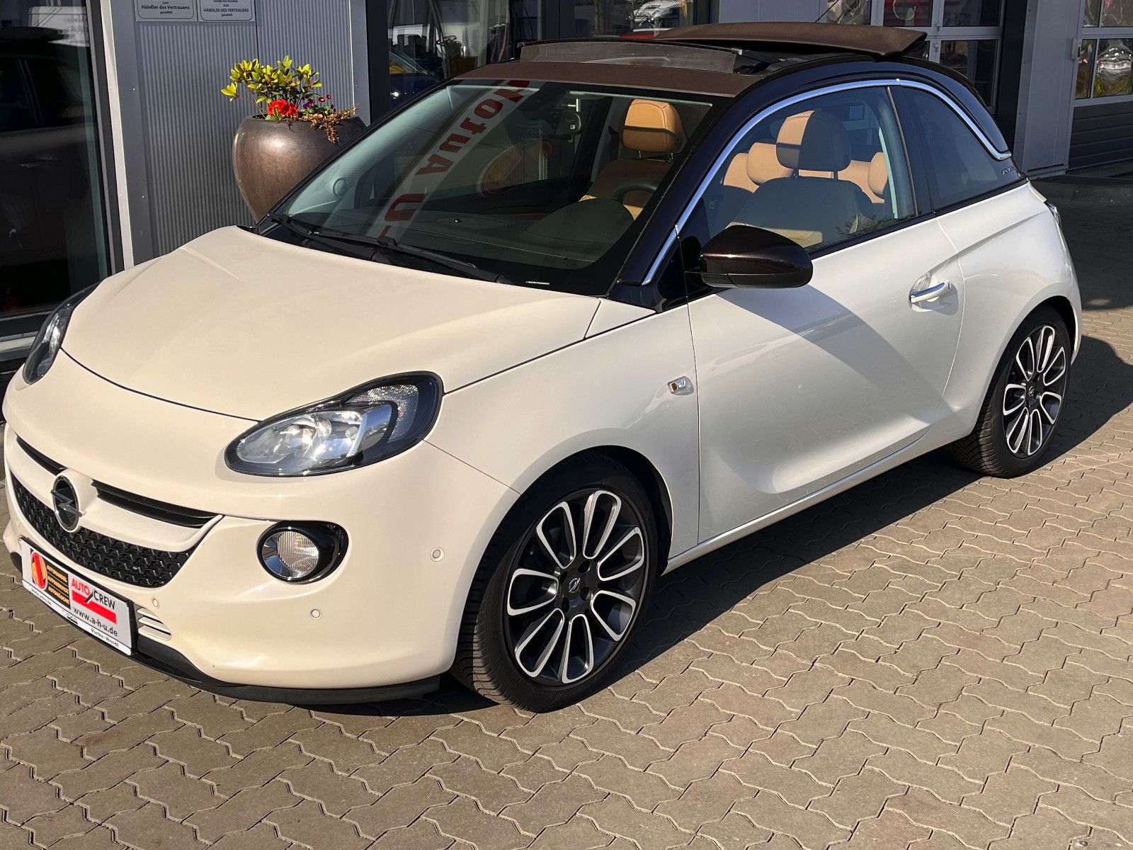 Fahrzeugabbildung Opel Adam Open Air 1.0 Turbo